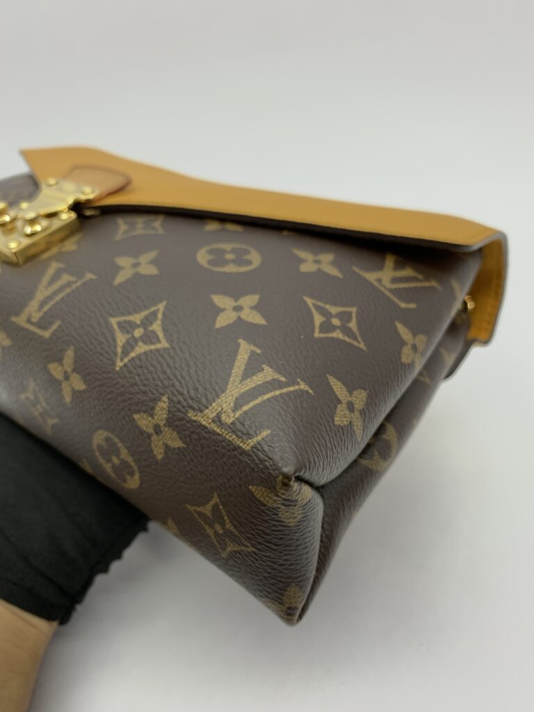 Pallas Chain Monogram Saffran GHW