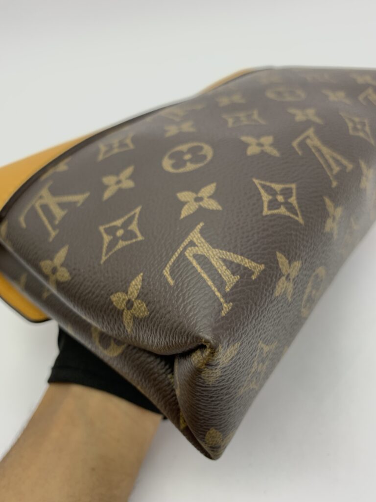 Pallas Chain Monogram Saffran GHW