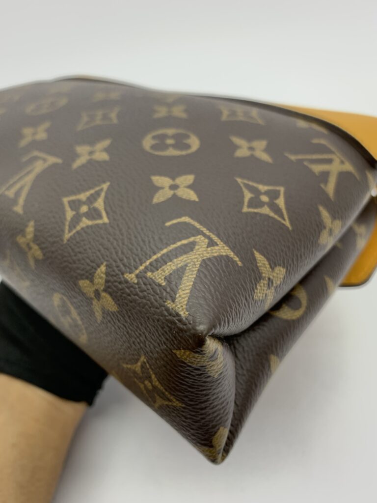 Pallas Chain Monogram Saffran GHW