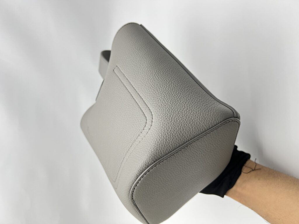 Pebble Bucket Bag Dark Grey SHW