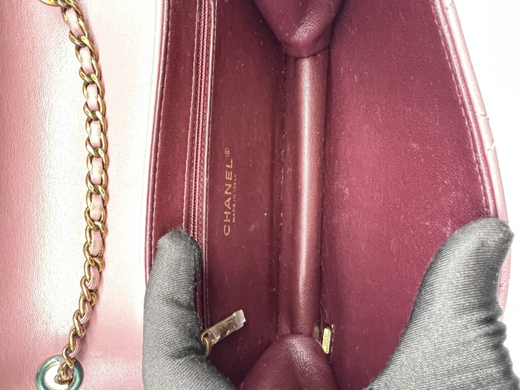 Chanel Beauty Lock Flap Bag Mauve GHW