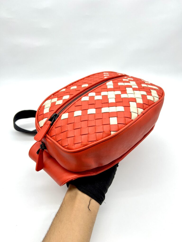 Bottega Veneta Belt Bag Intrecciato Poppy/Poppy Mist