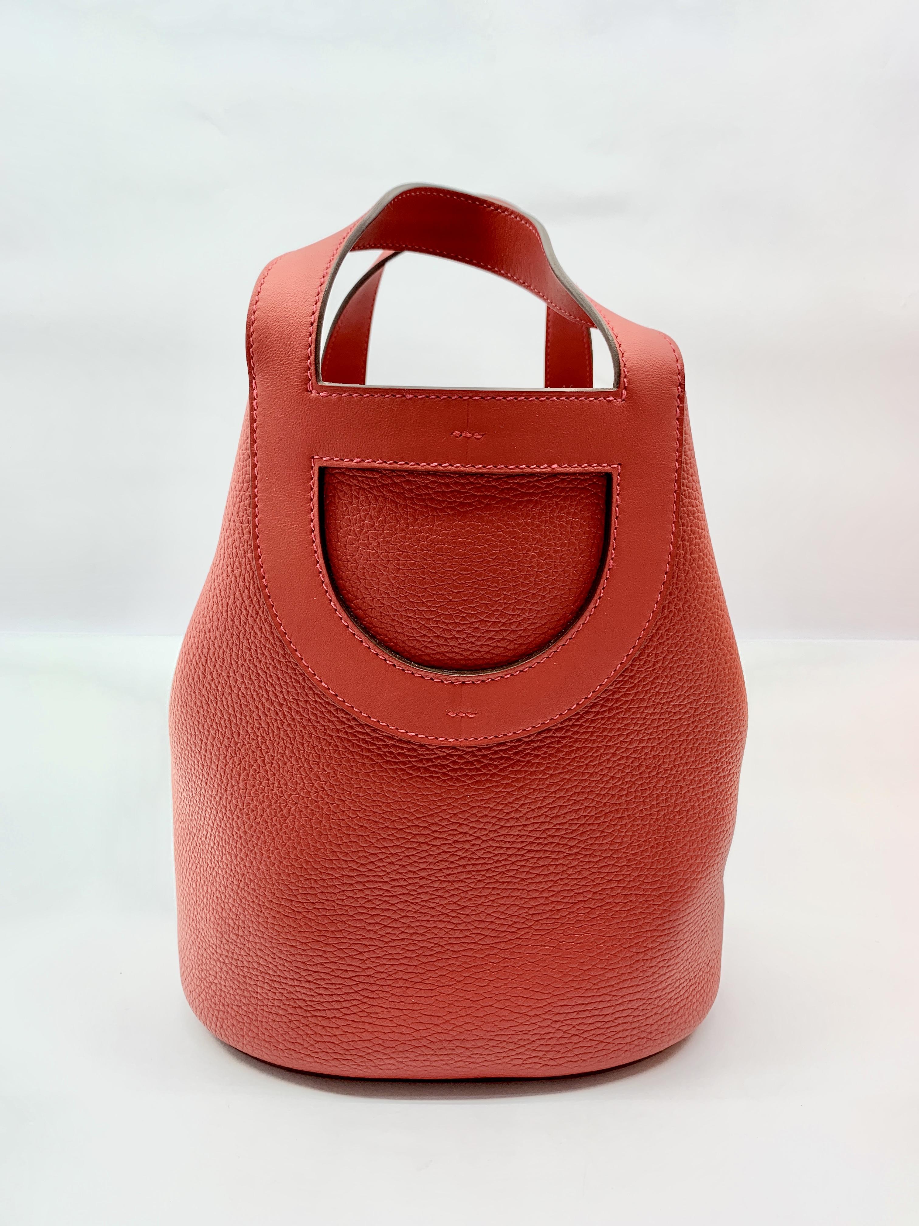 In The Loop 23 Clemence Vermillon