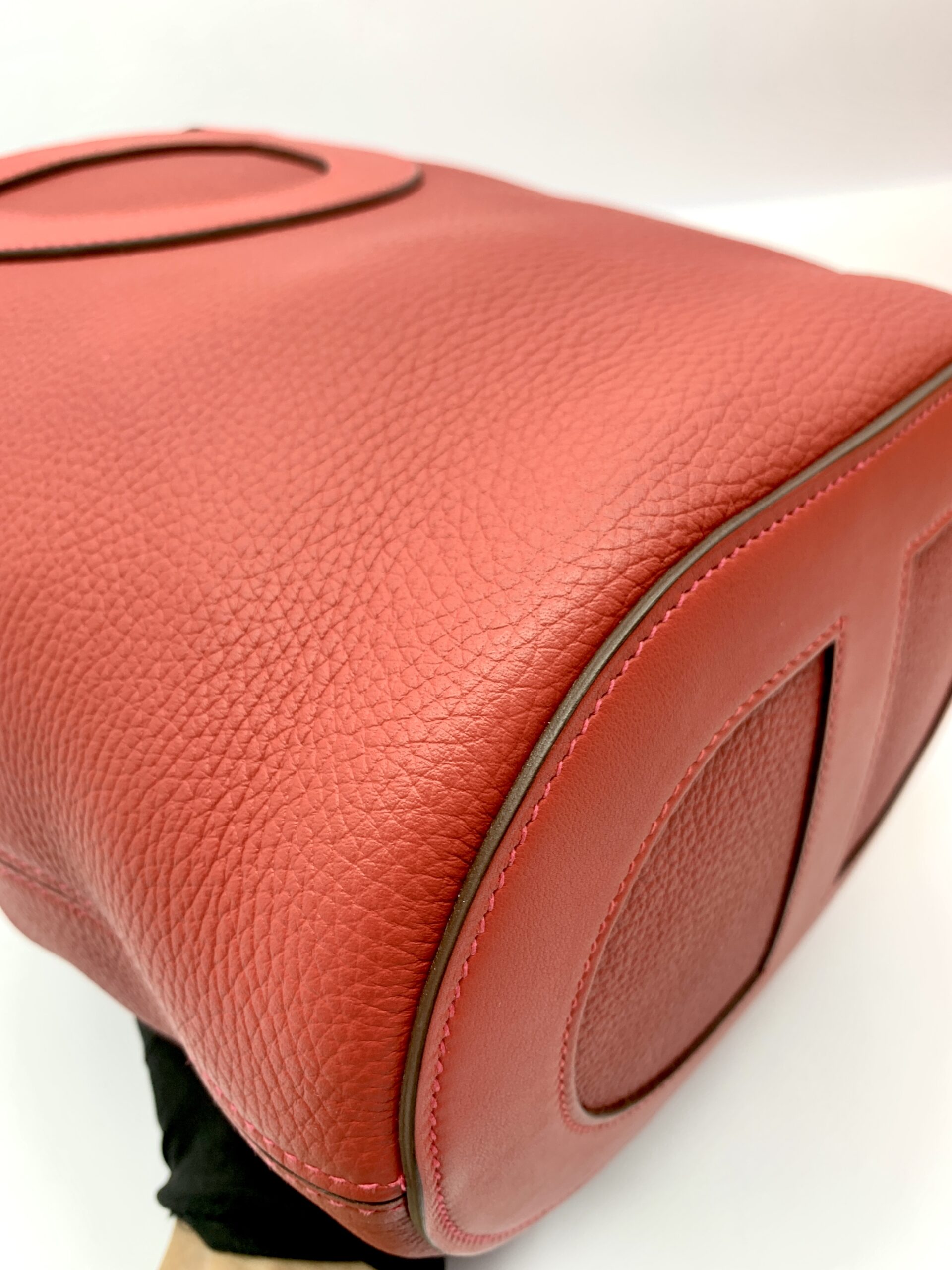 In The Loop 23 Clemence Vermillon