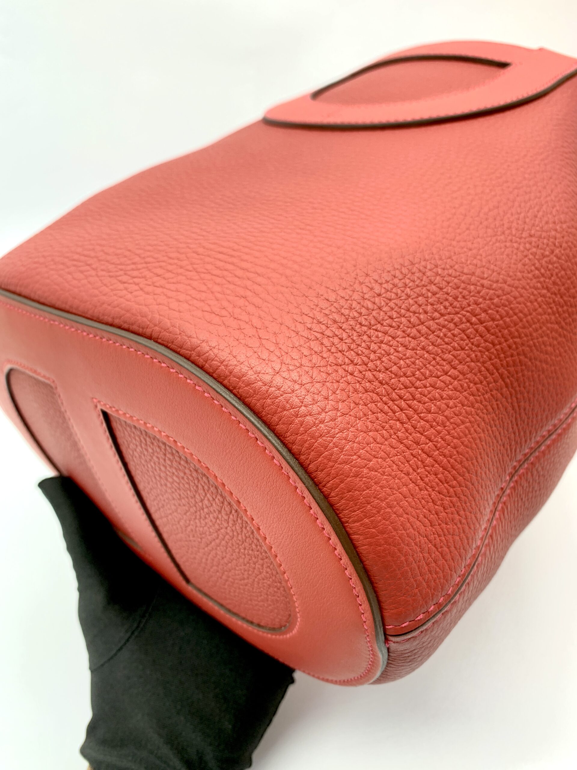 In The Loop 23 Clemence Vermillon