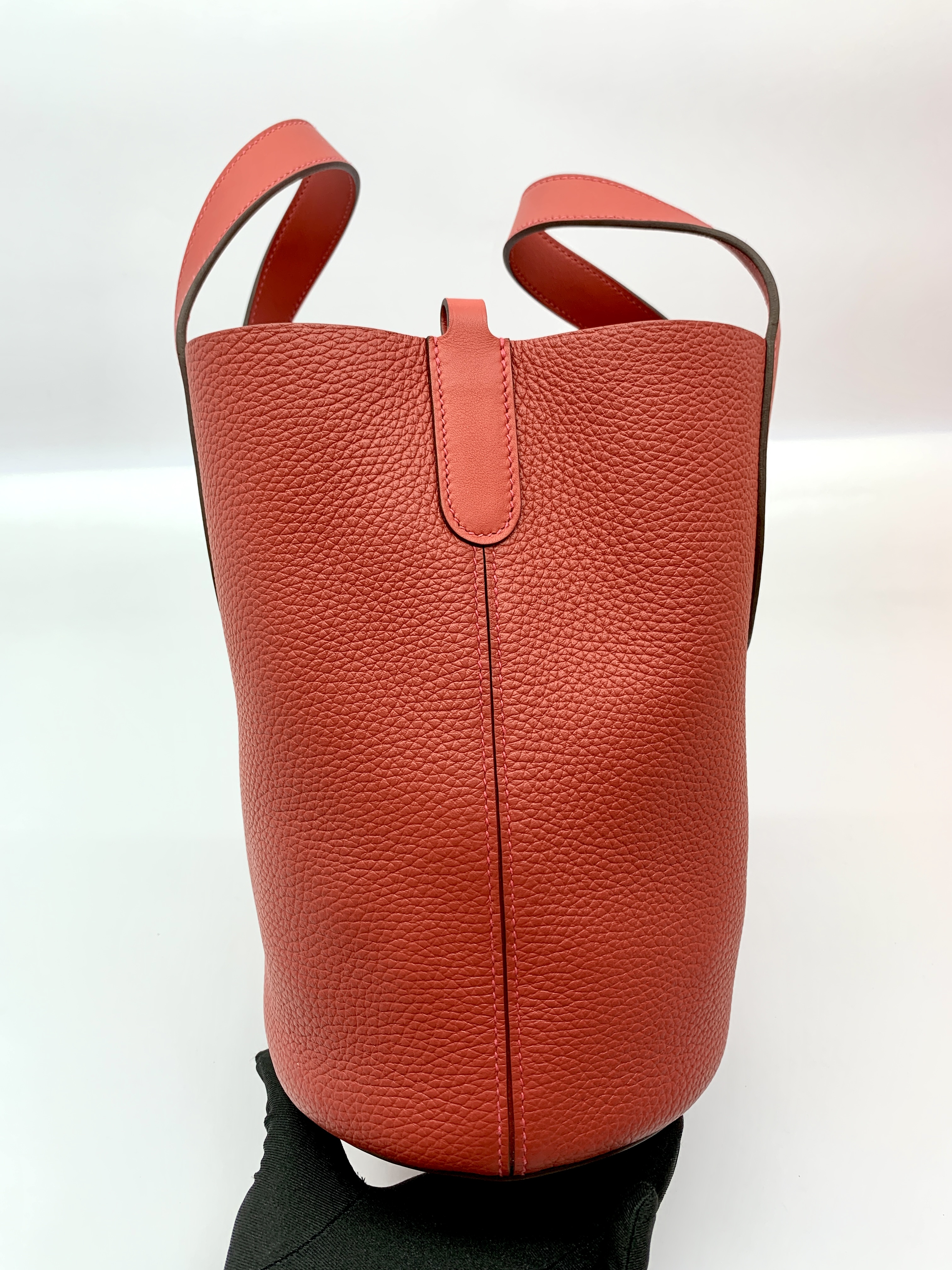 In The Loop 23 Clemence Vermillon