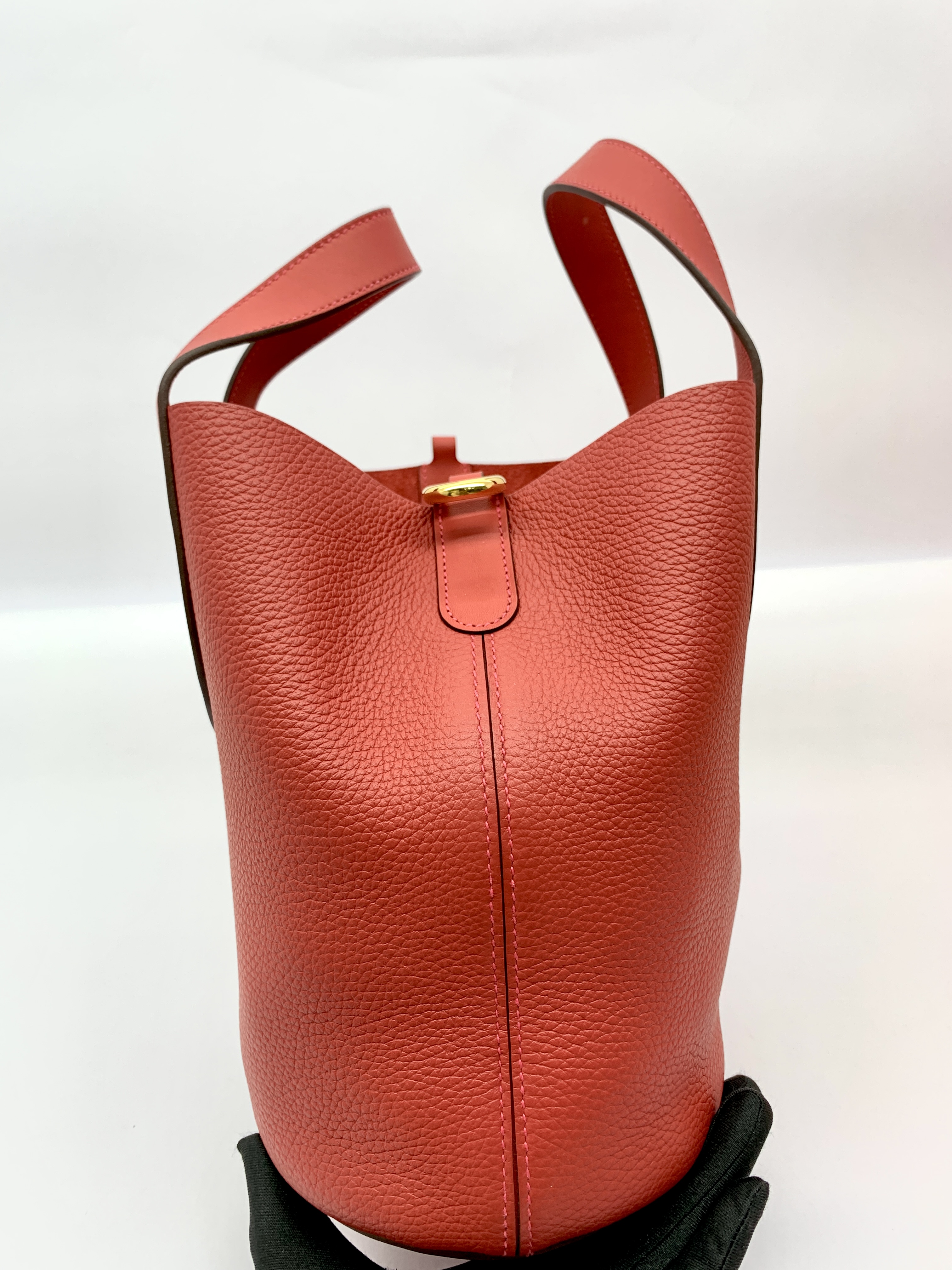 In The Loop 23 Clemence Vermillon