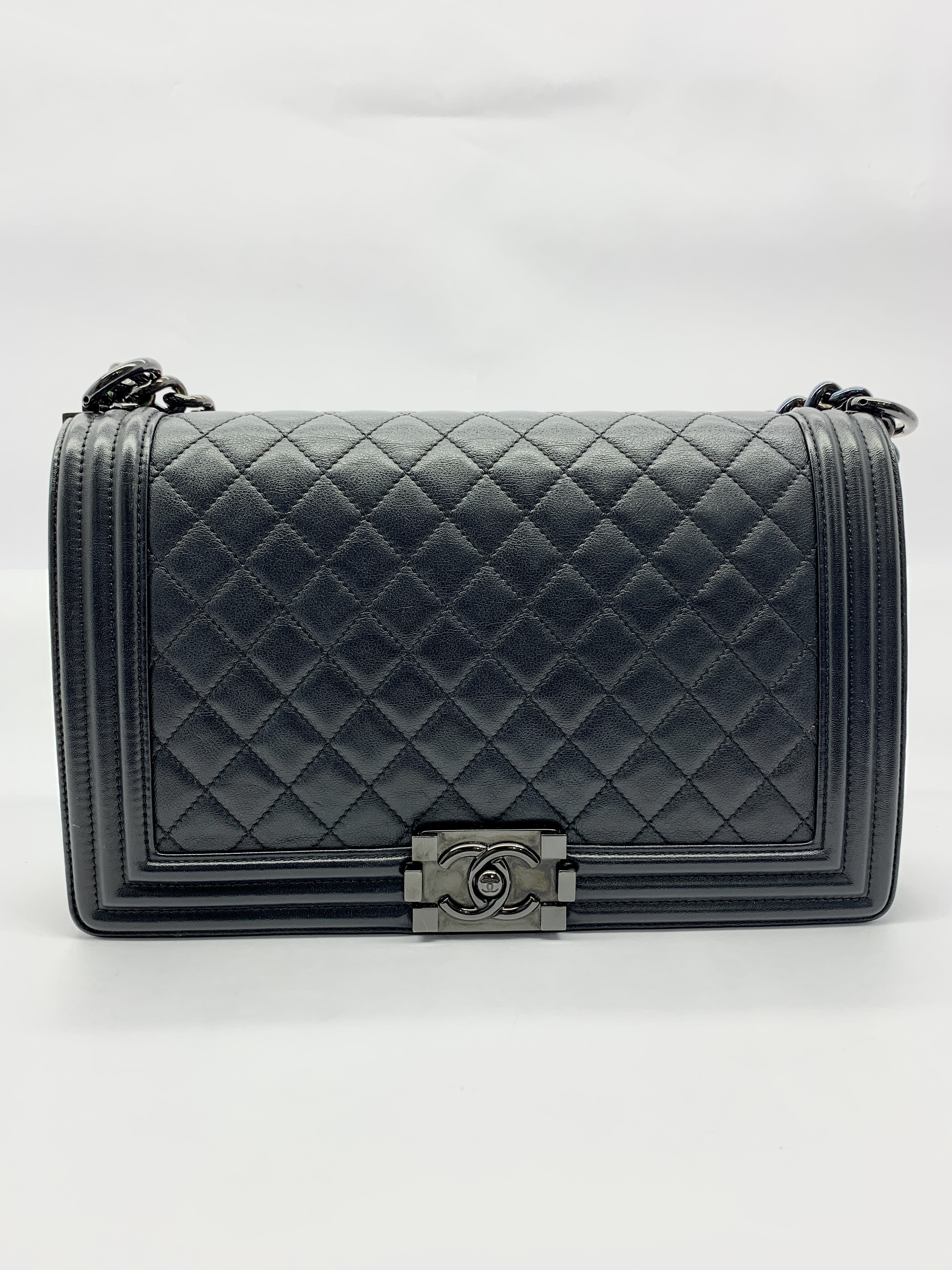 Boy 28 Calfskin Black