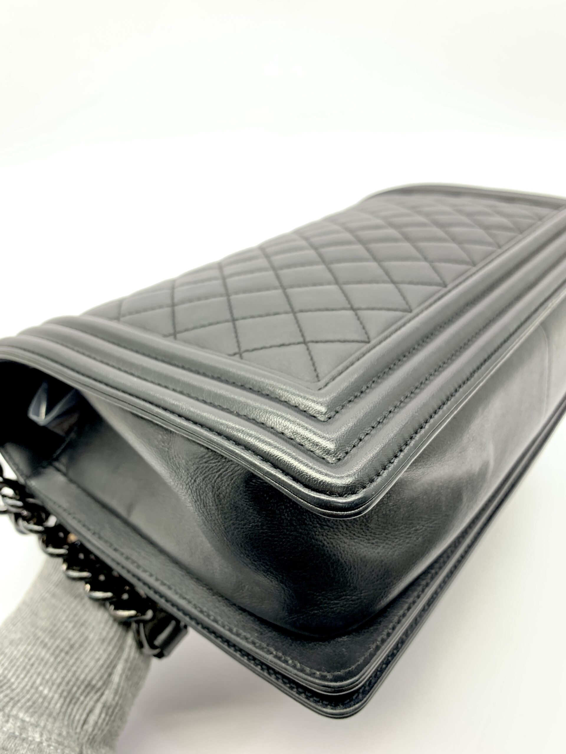 Boy 28 Calfskin Black