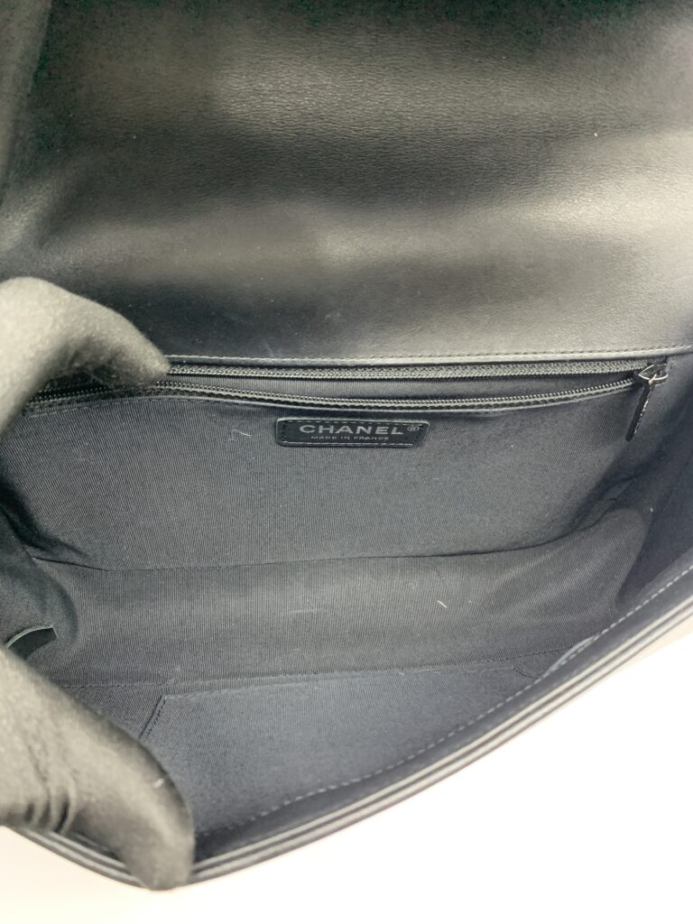 Boy 28 Calfskin Black