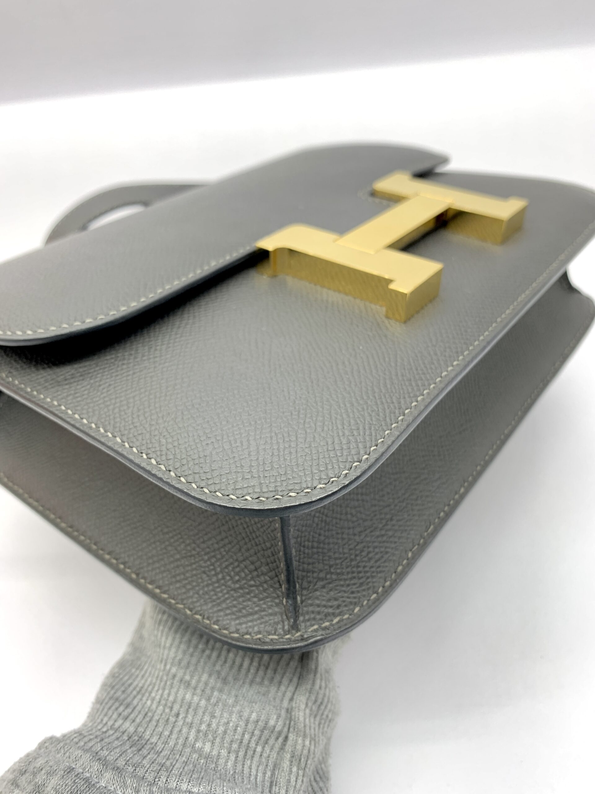 Constance 1-24 Epsom Graphite