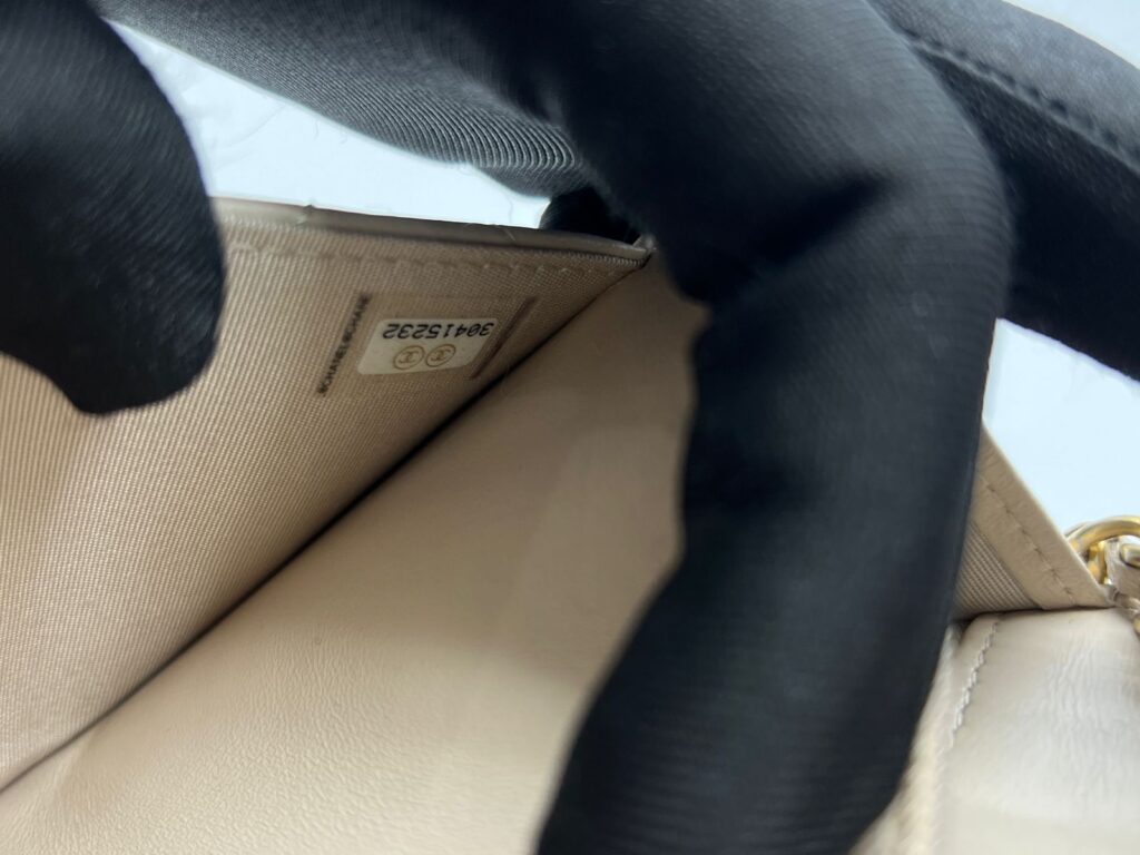 WOC Round Chain Lambskin Light Beige GHW