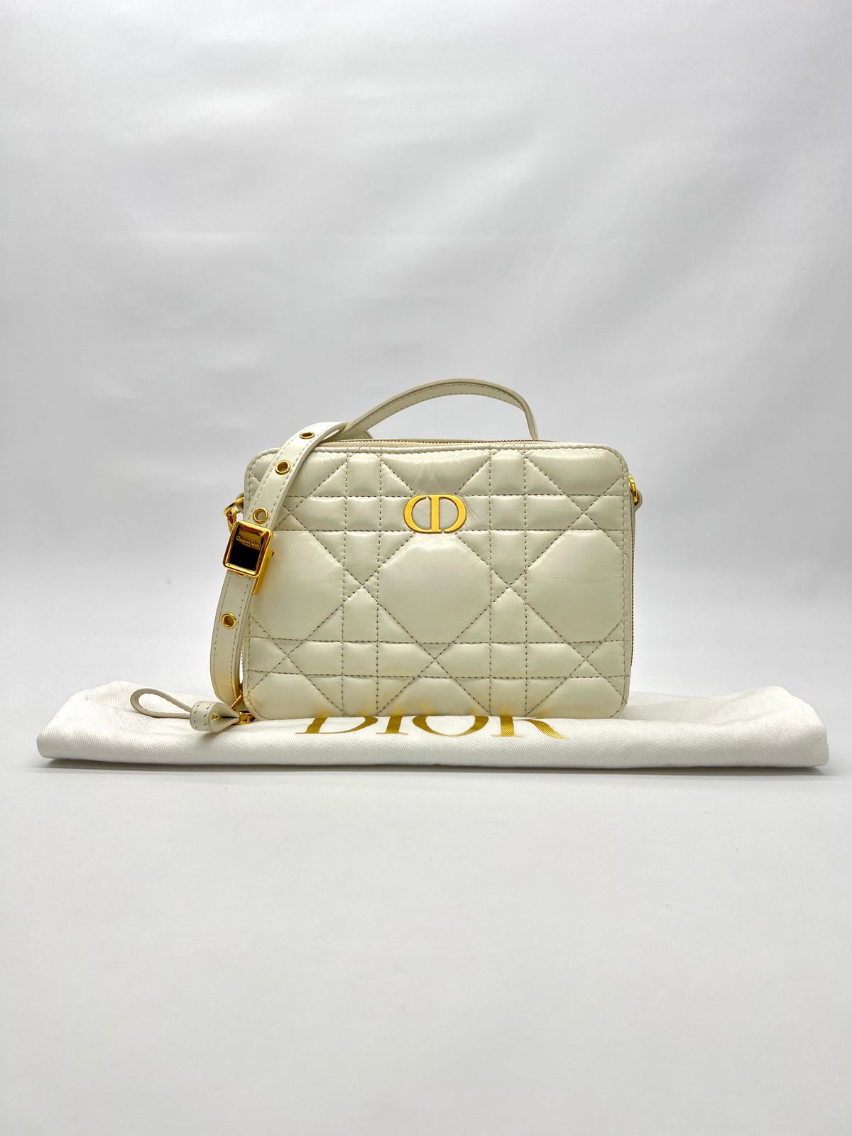 Caro Vanity Puff White GHW