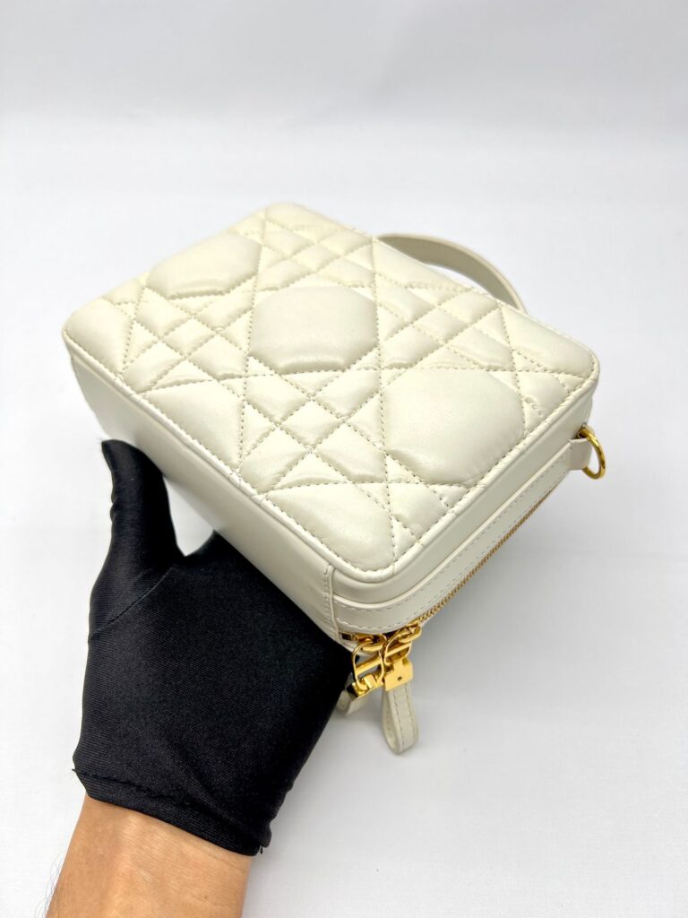 Caro Vanity Puff White GHW