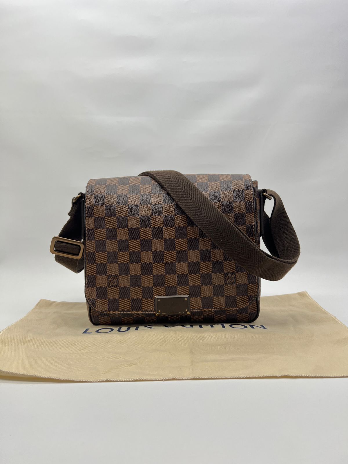 District PM Damier Ebene