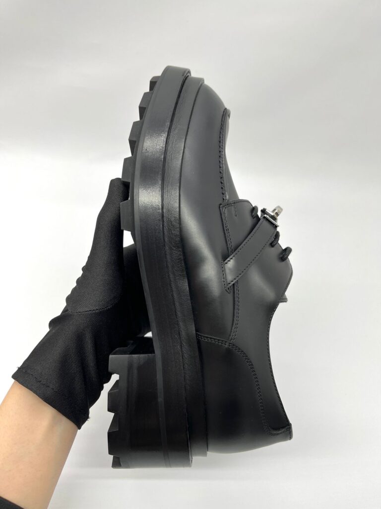 Richelieu Derby First Noir PHW