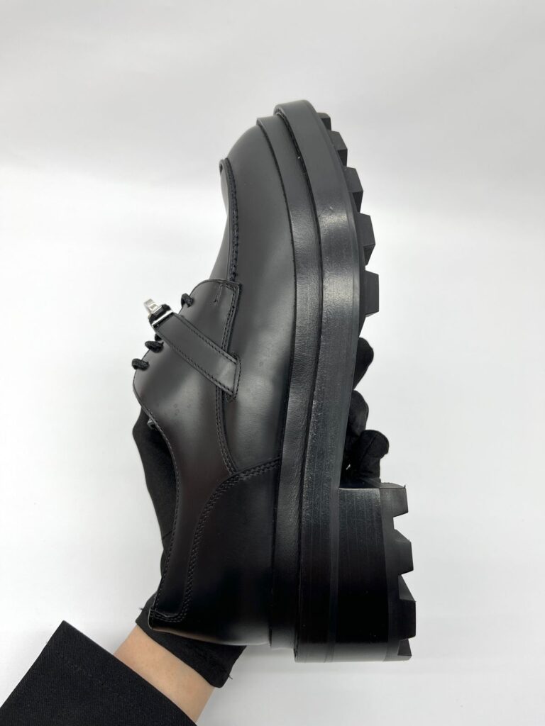 Richelieu Derby First Noir PHW