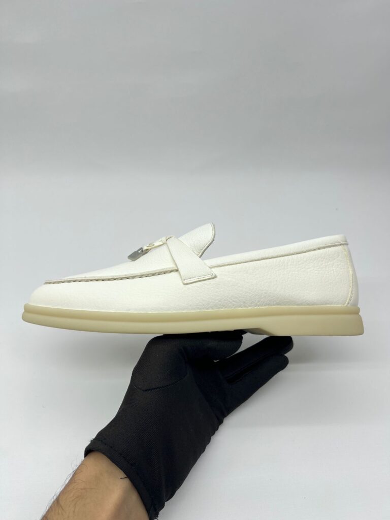 Summer Charms Walk Deer White