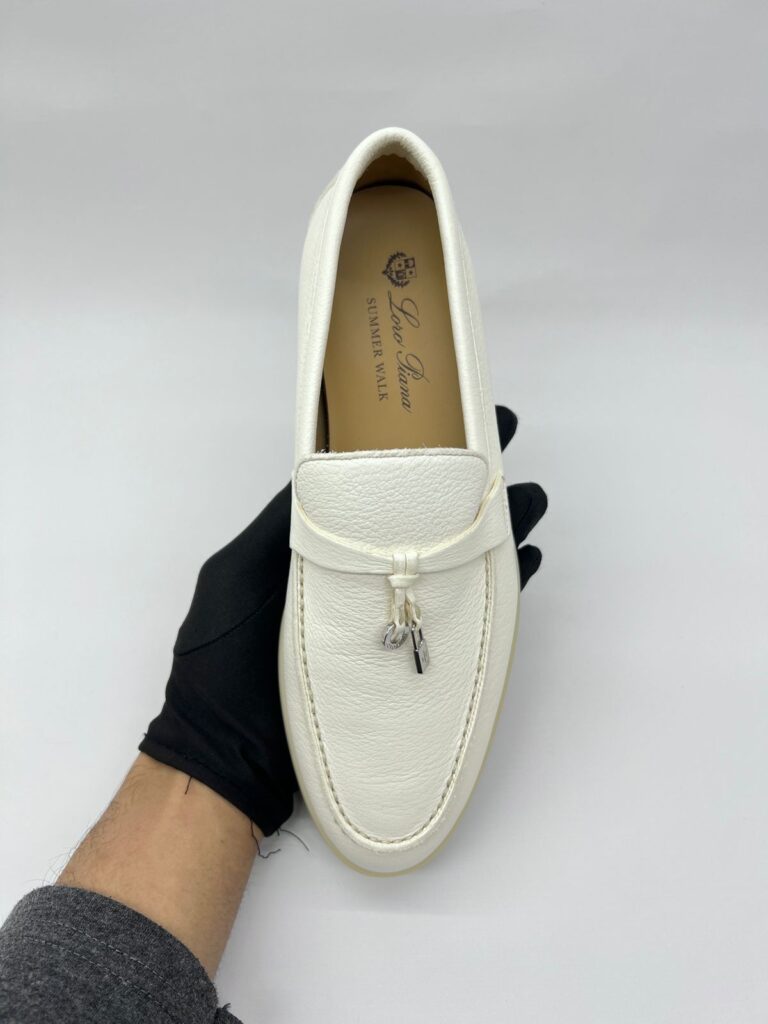 Summer Charms Walk Deer White