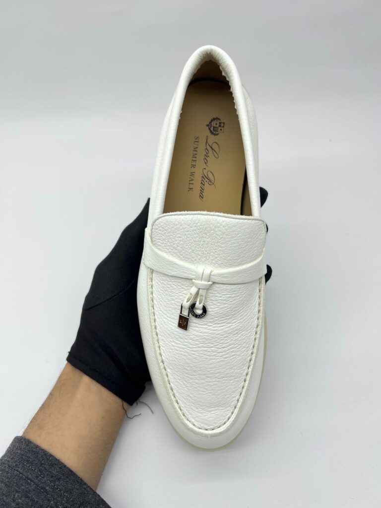 Summer Charms Walk Deer White