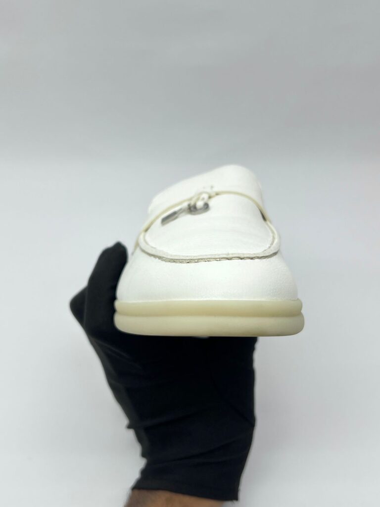 Summer Charms Walk Deer White