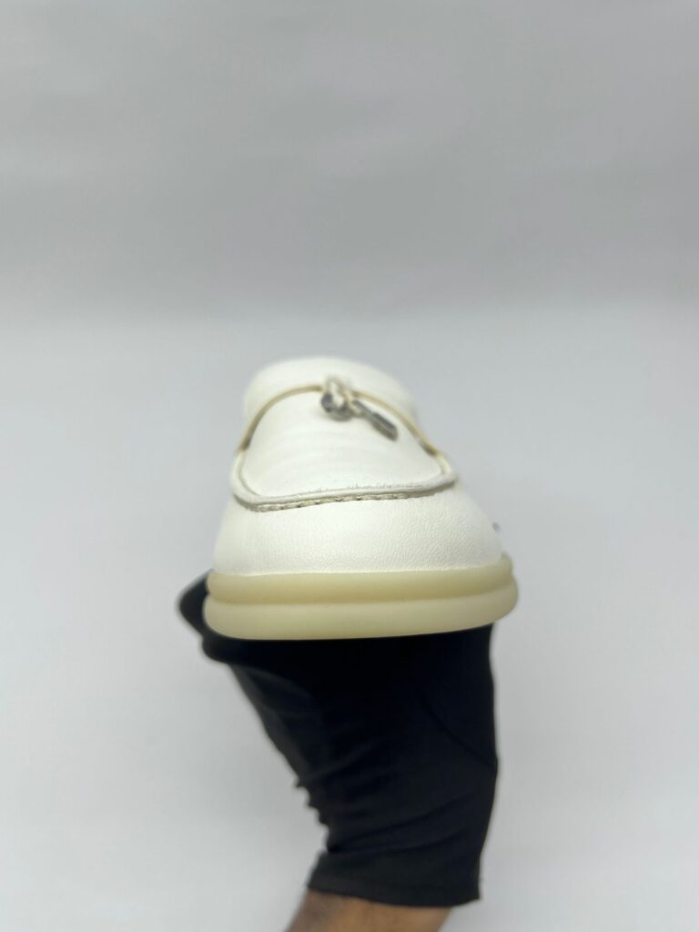 Summer Charms Walk Deer White