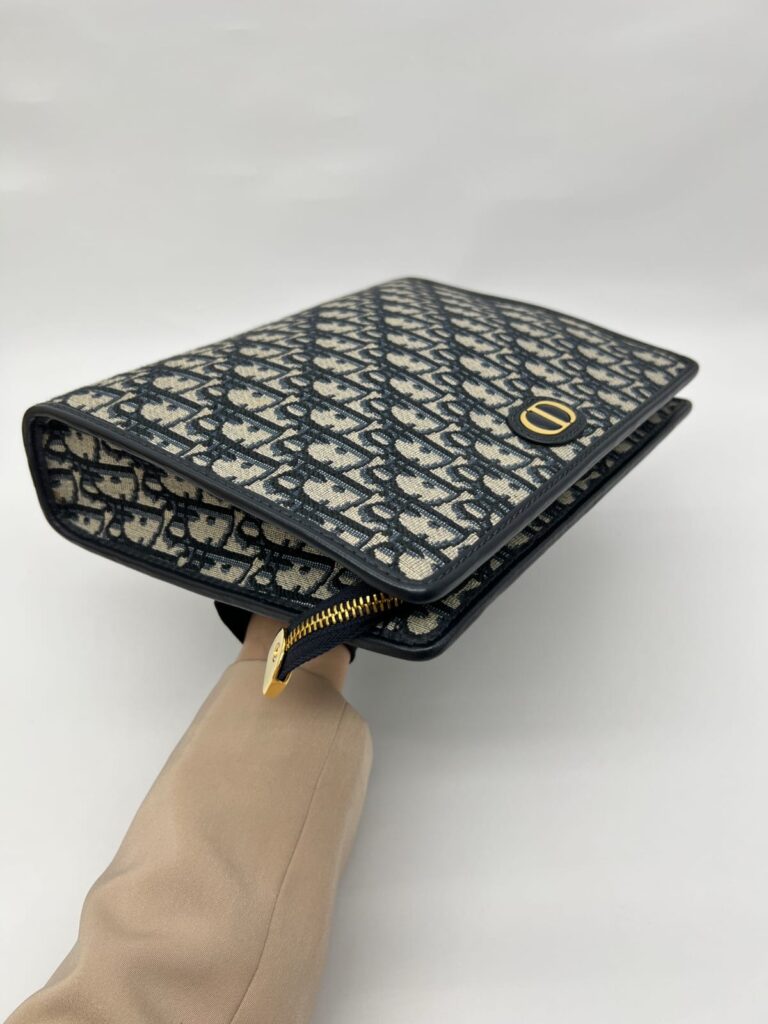 30 Montaigne Dea Pouch Canvas Oblique Navy GHW