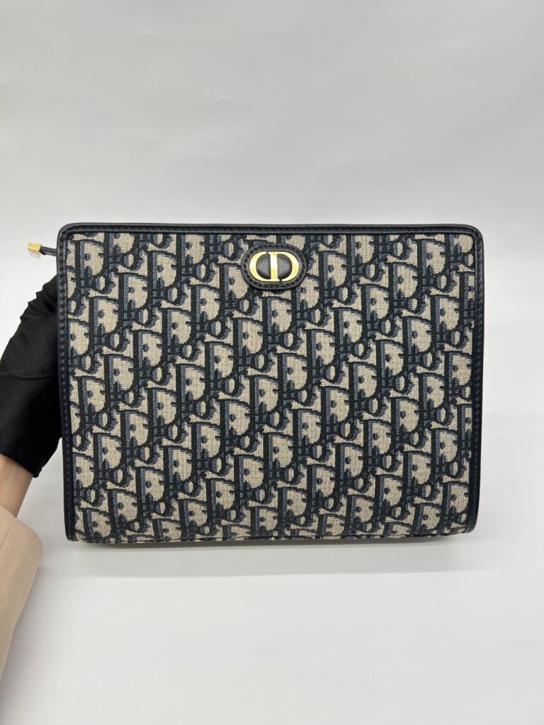 30 Montaigne Dea Pouch Canvas Oblique Navy GHW