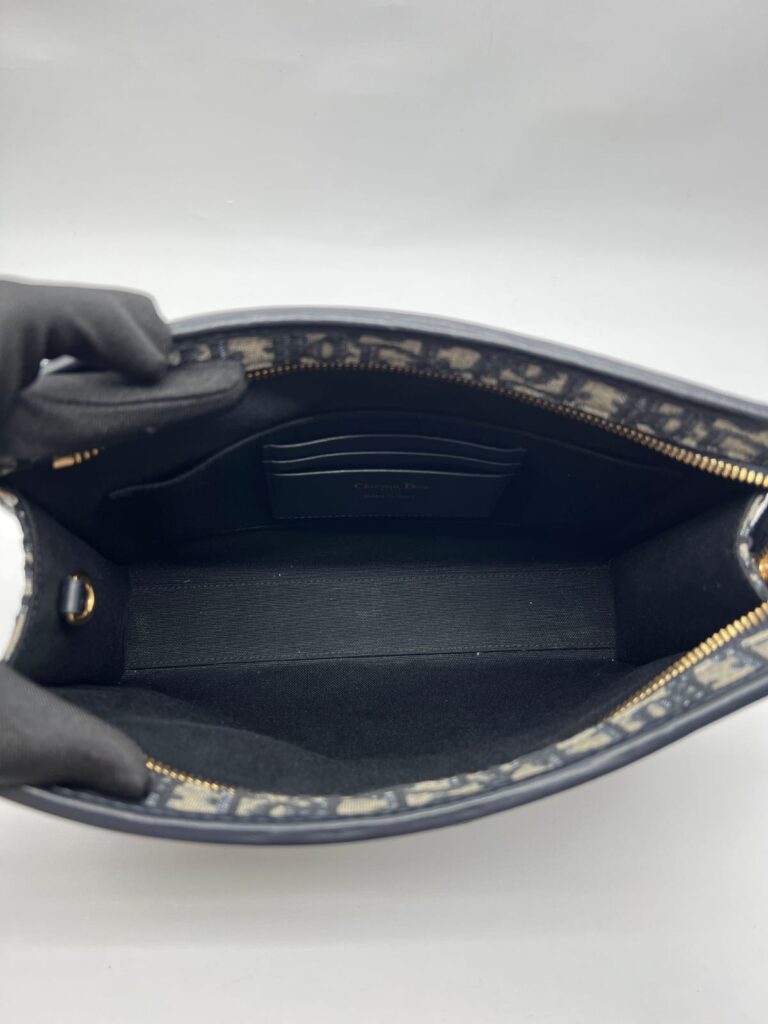 30 Montaigne Dea Pouch Canvas Oblique Navy GHW