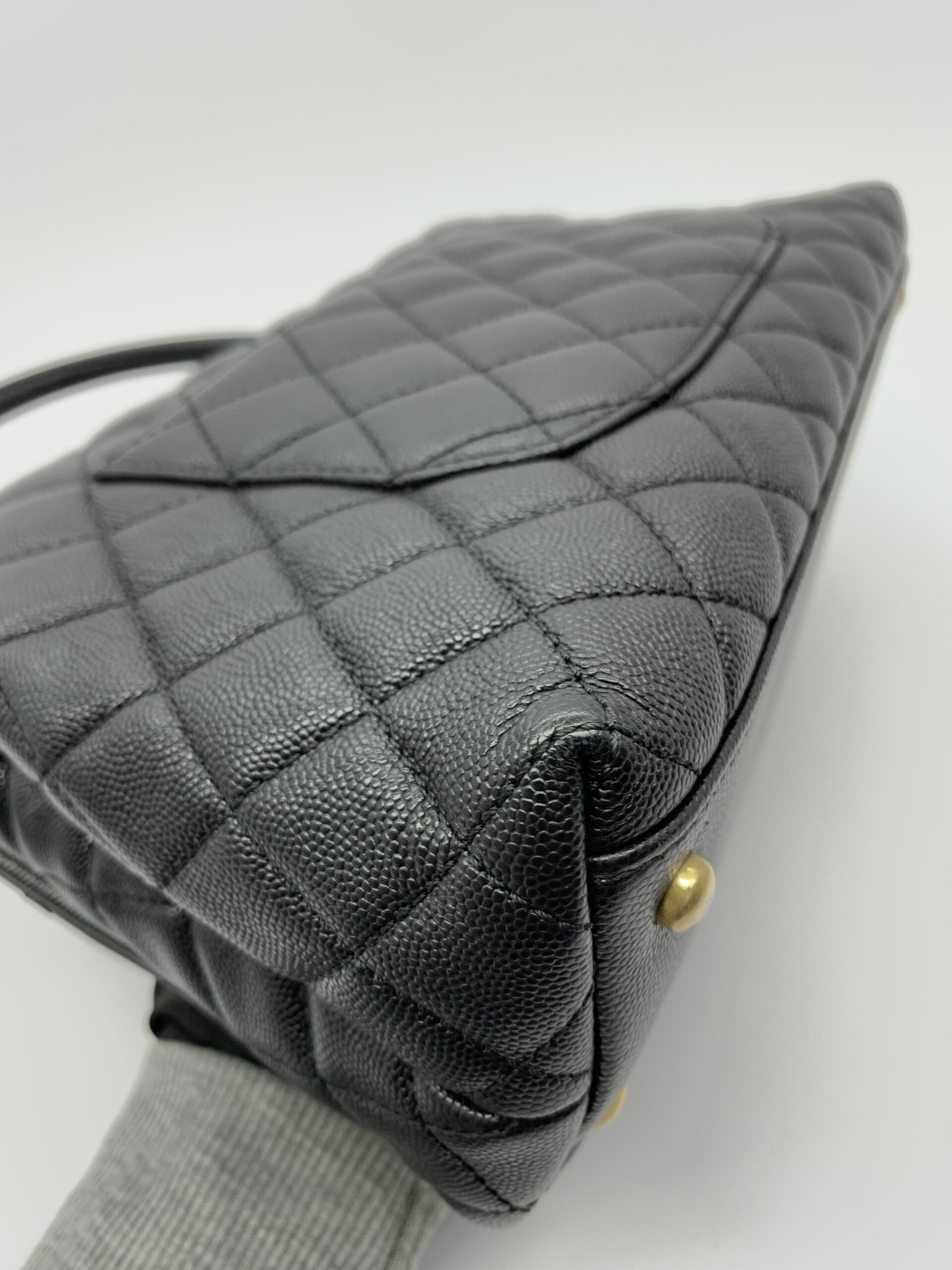Coco Handle Medium Caviar Black GHW