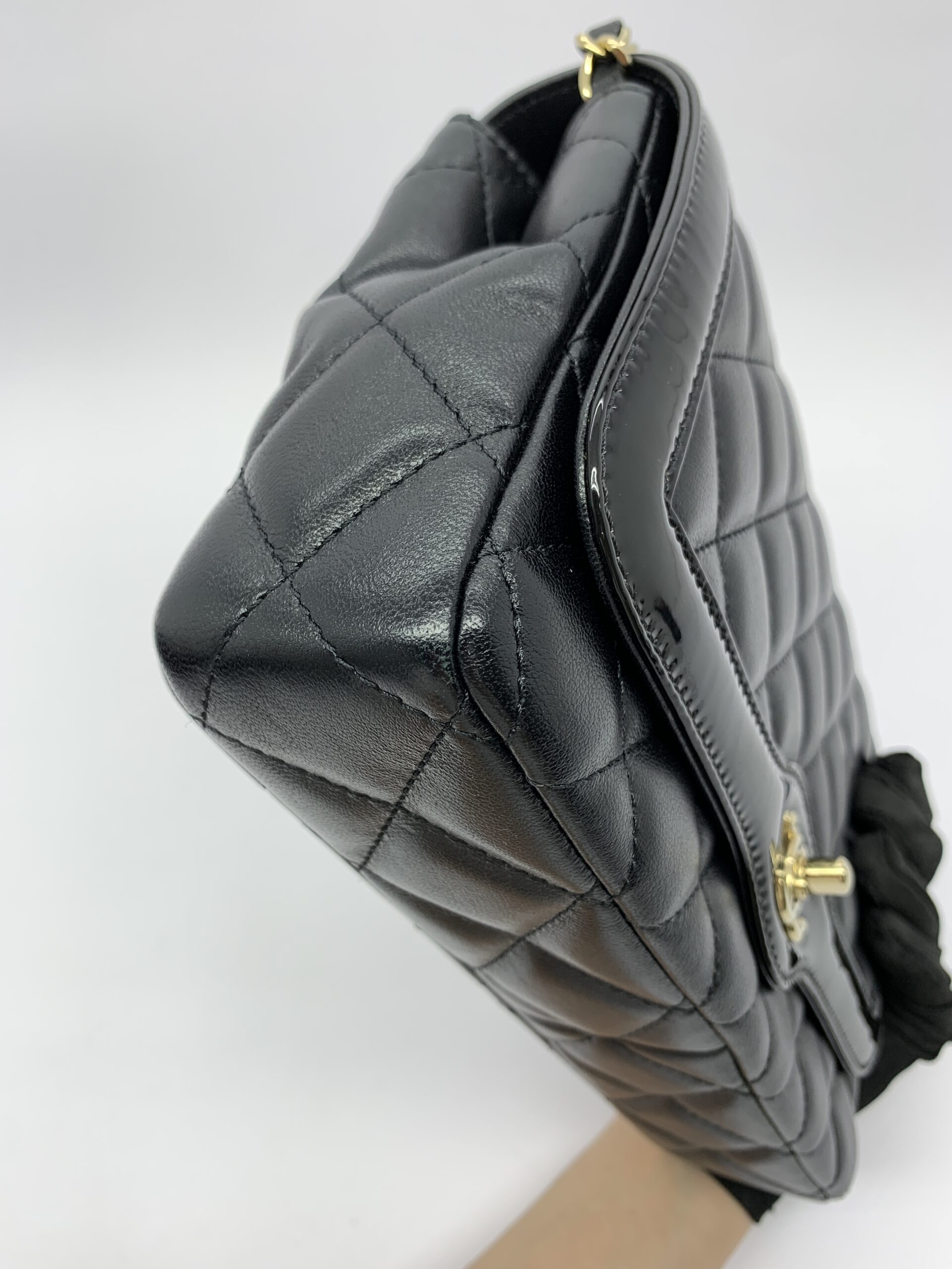 CC Flap Bag Black GHW