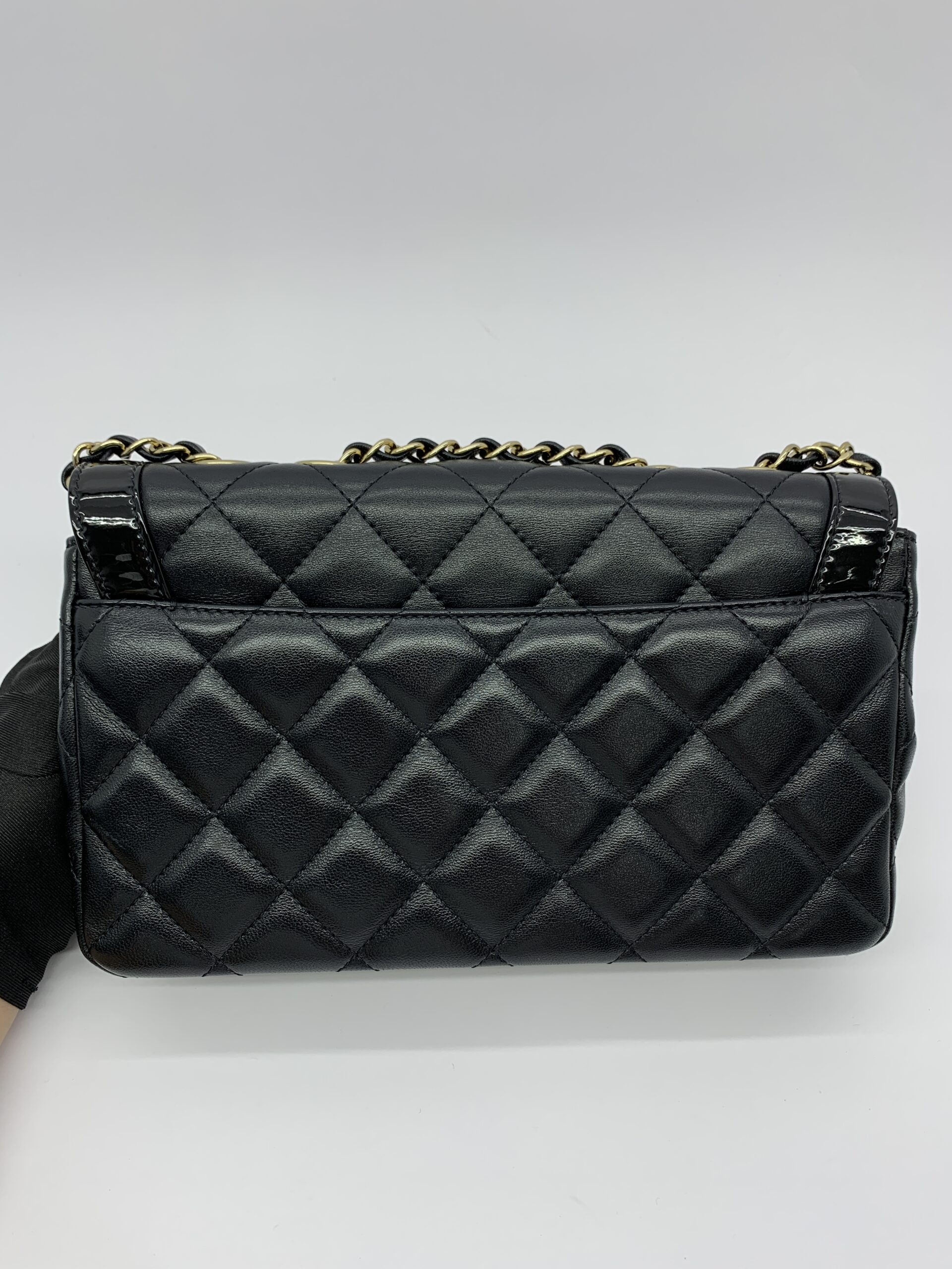 CC Flap Bag Black GHW