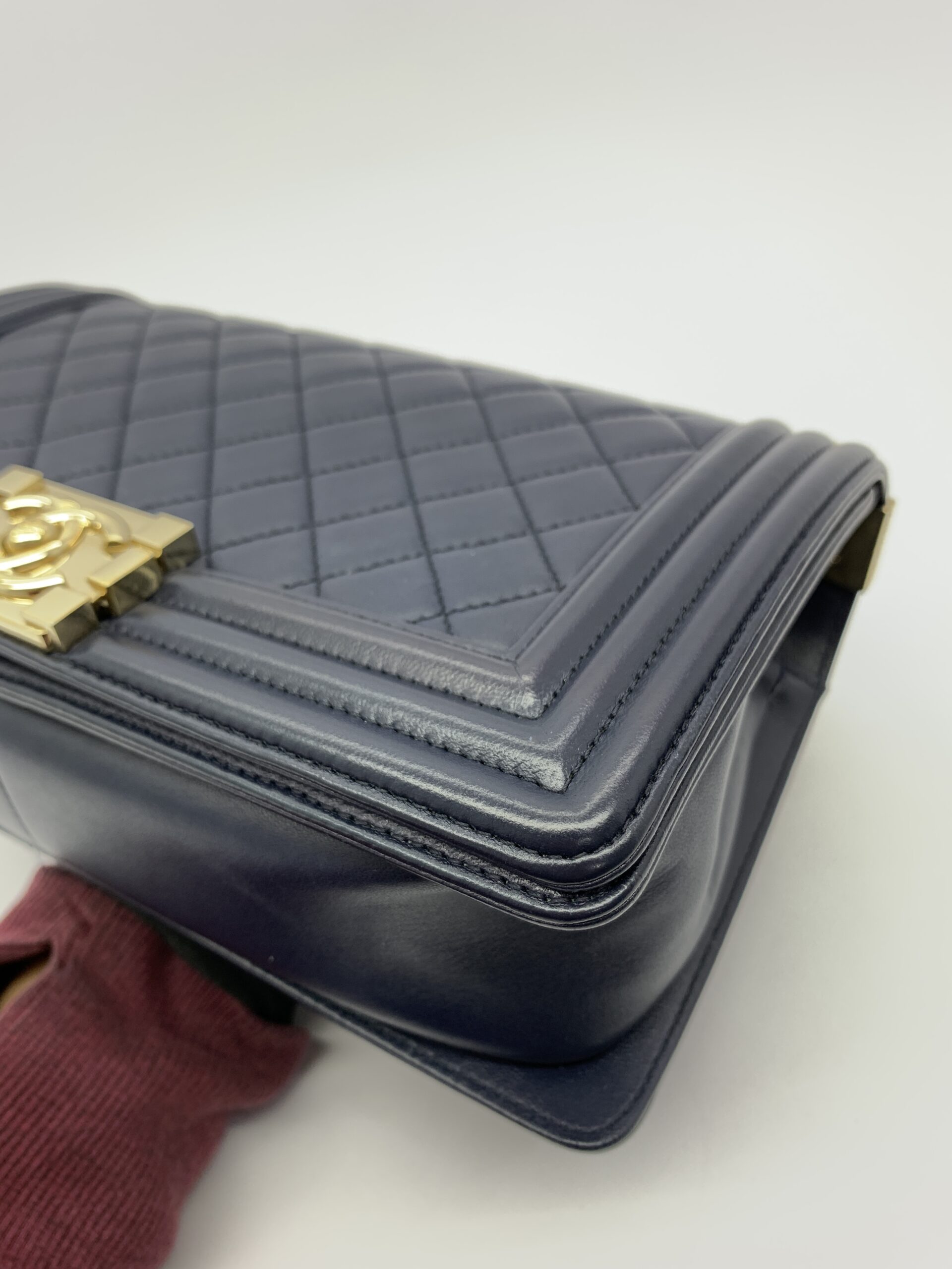 Boy 25 Lambskin Navy GHW