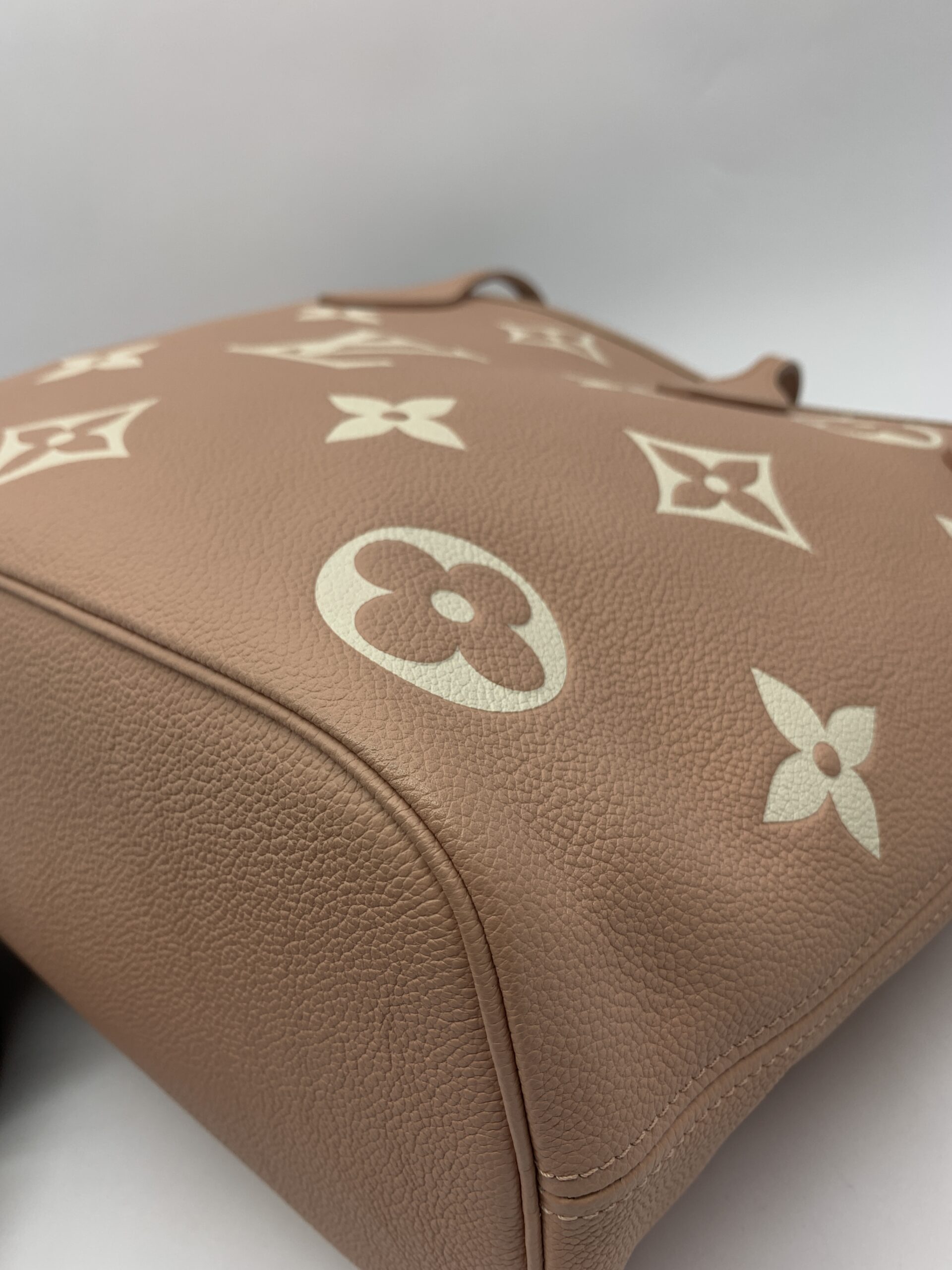 Neverfull MM Monogram Empreinte Rose Trianon Ghw