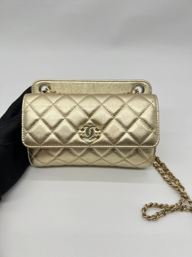 Clutch With Chain Metallic Calfskin Gold Metal GHW