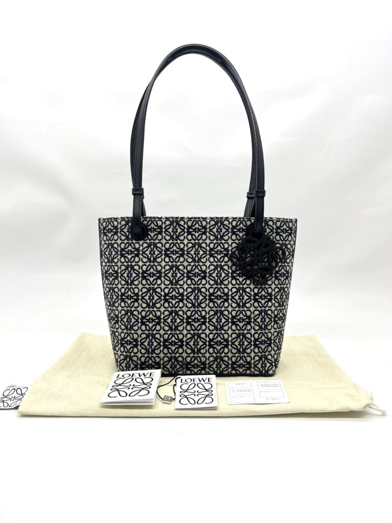 Square Tote Bag Anagram Navy Black