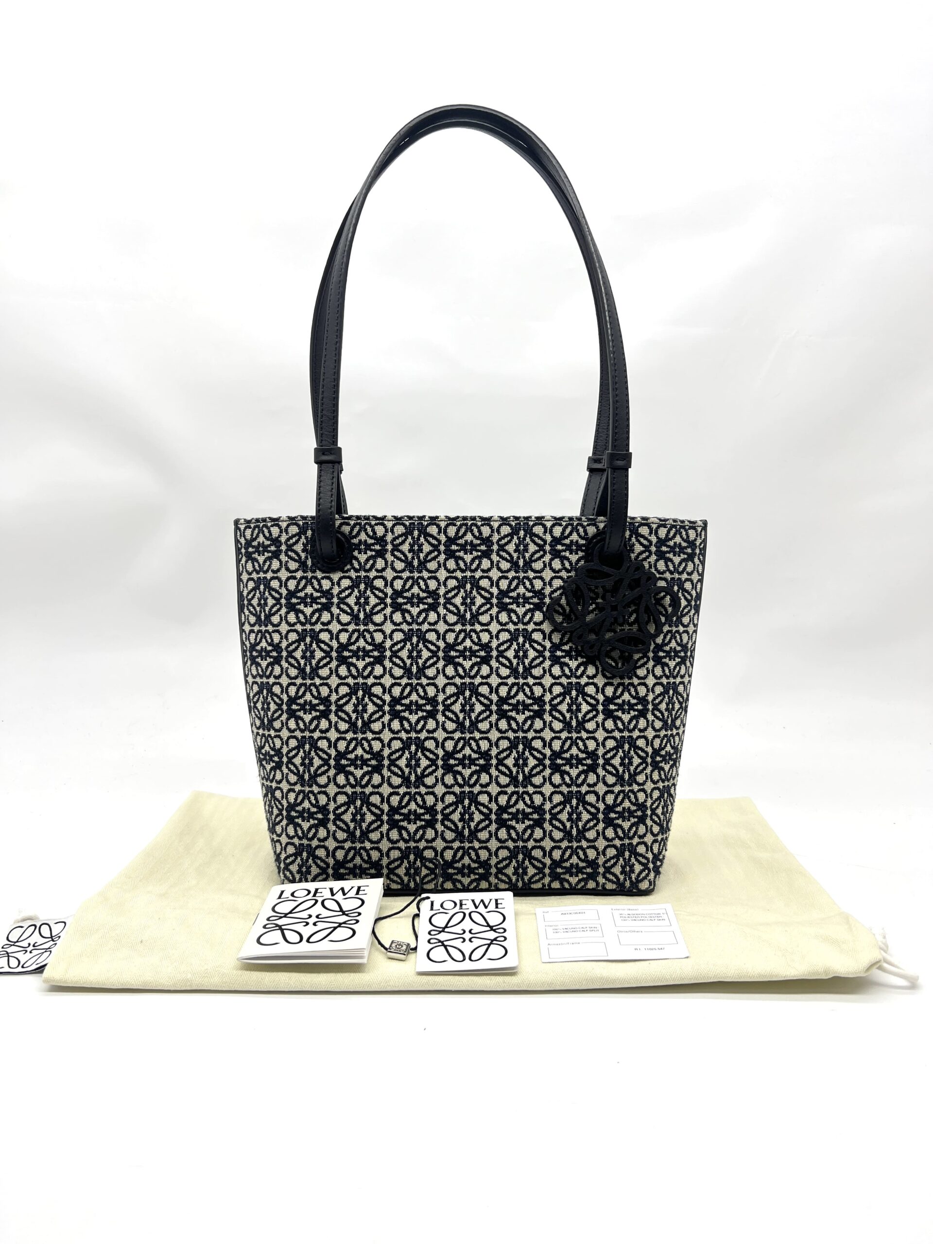 Square Tote Bag Anagram Navy Black