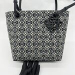 Square Tote Bag Anagram Navy Black