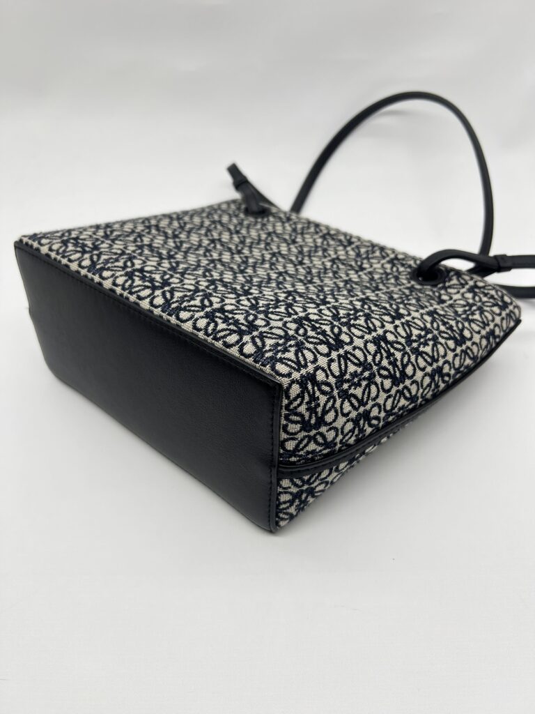 Square Tote Bag Anagram Navy Black