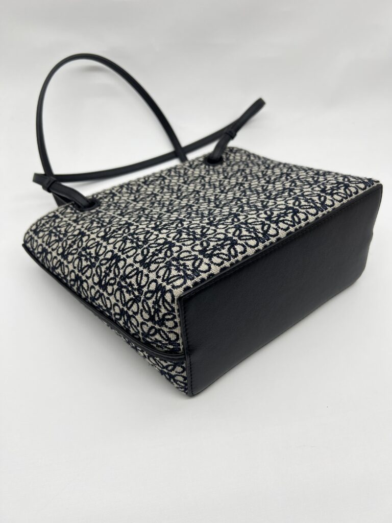 Square Tote Bag Anagram Navy Black