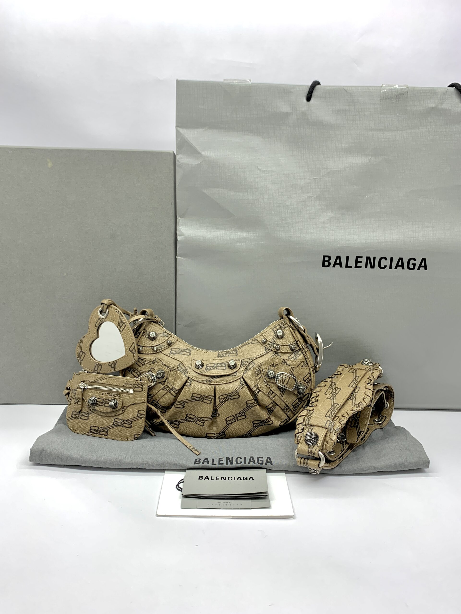 Le Cagole Xs Brown All Over BB Logo SHW