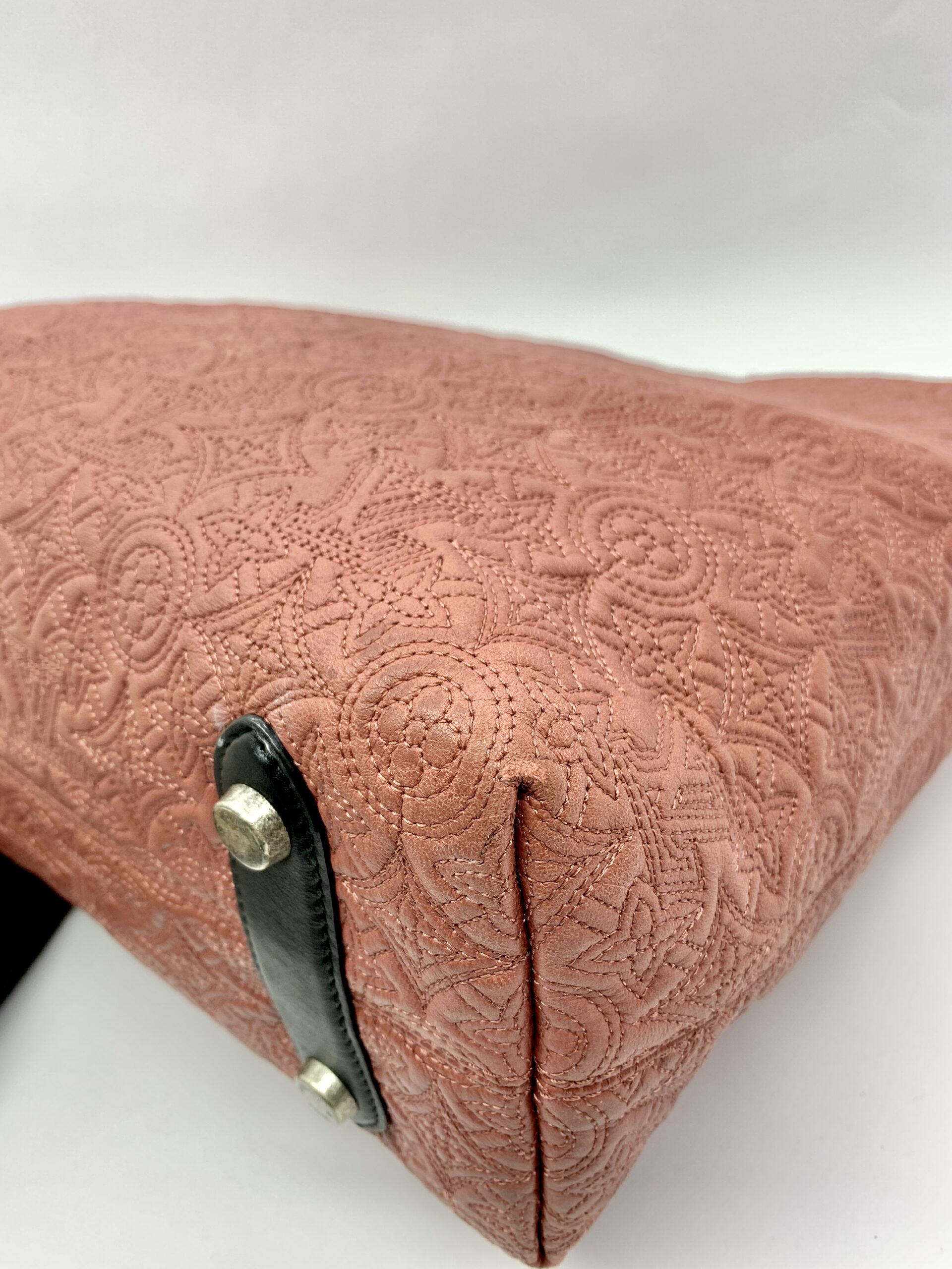 Hobo Monogram Antia Framboise