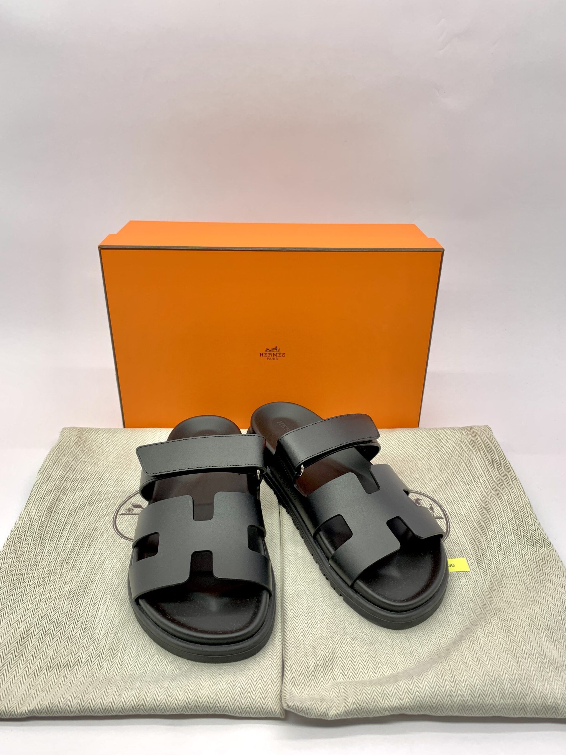 Chypre Sandal Noir