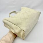 Large Shopping Tote Caviar White SHW
