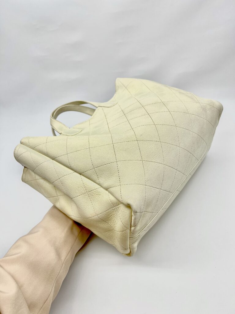 Large Shopping Tote Caviar White SHW