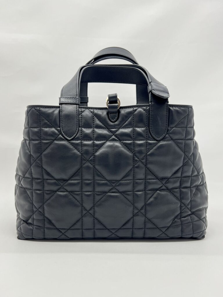 Toujours Medium Lambskin Black GHW