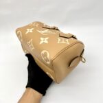 Speedy Bandou 20 Giant Monogram Empreinte Caramel