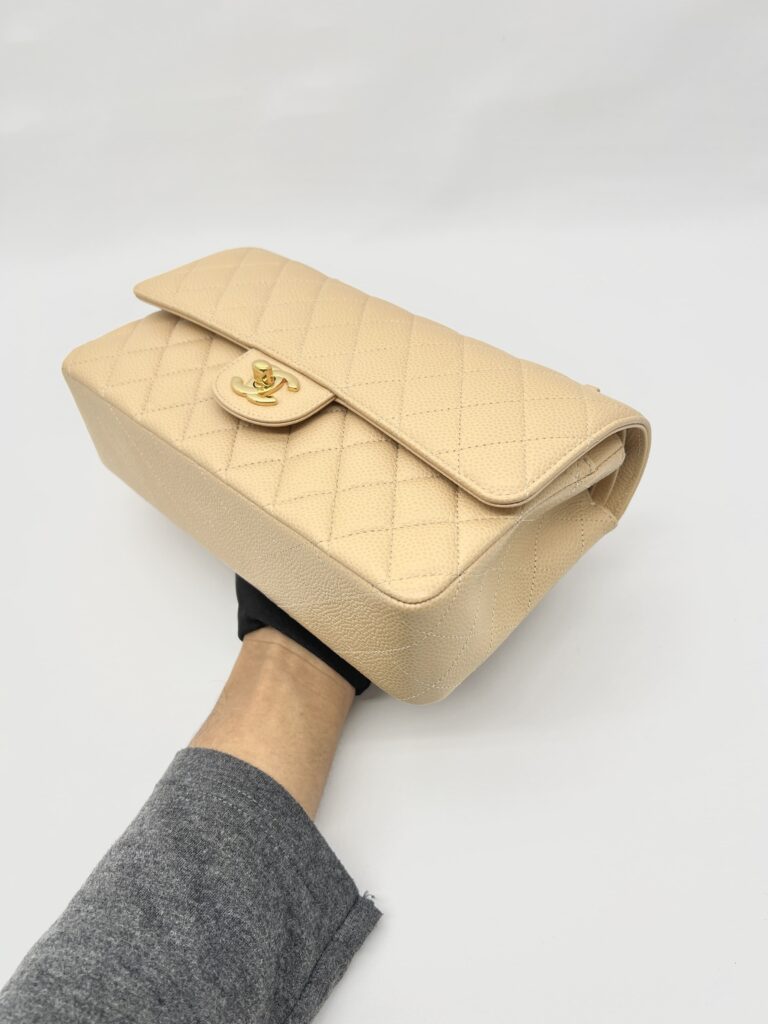 Medium Classic D Flap Caviar Beige GHW