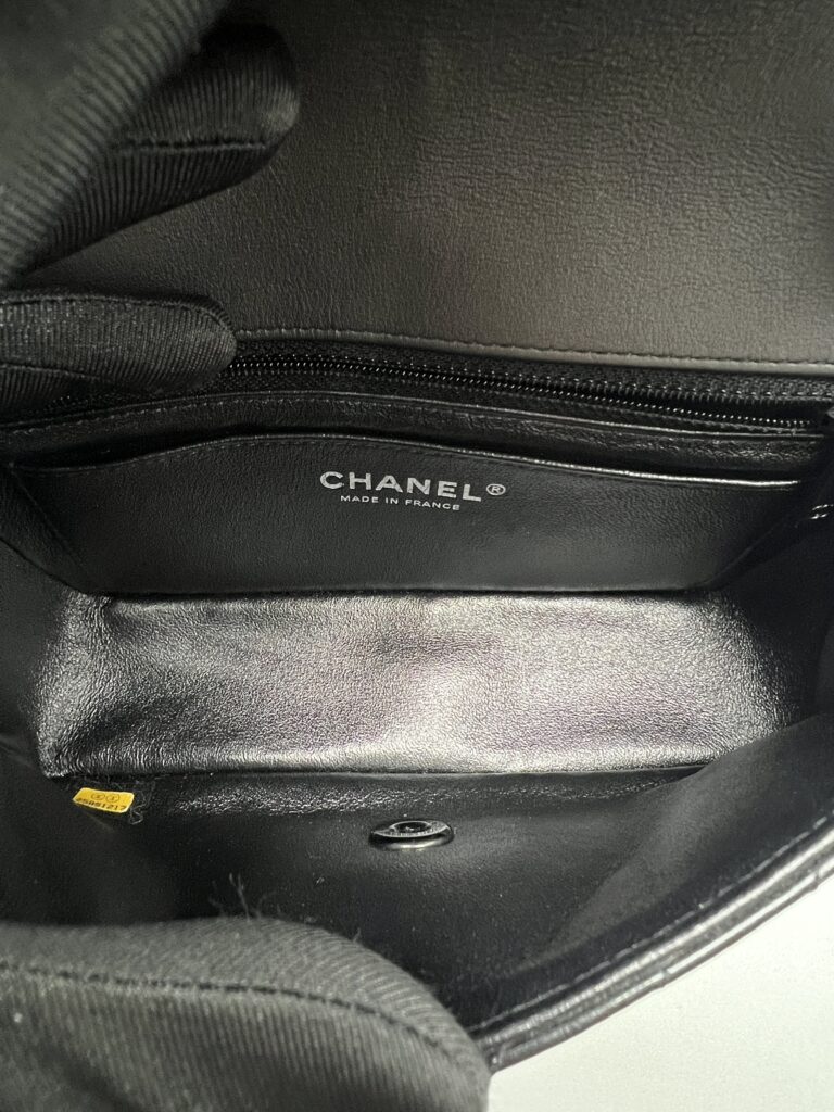 Mini Rectangle Crinkled Patent All Black