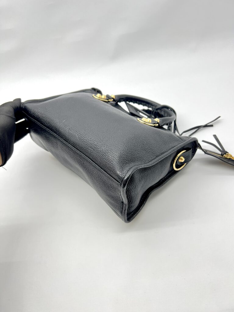 Small City Edge Chevre Black GHW